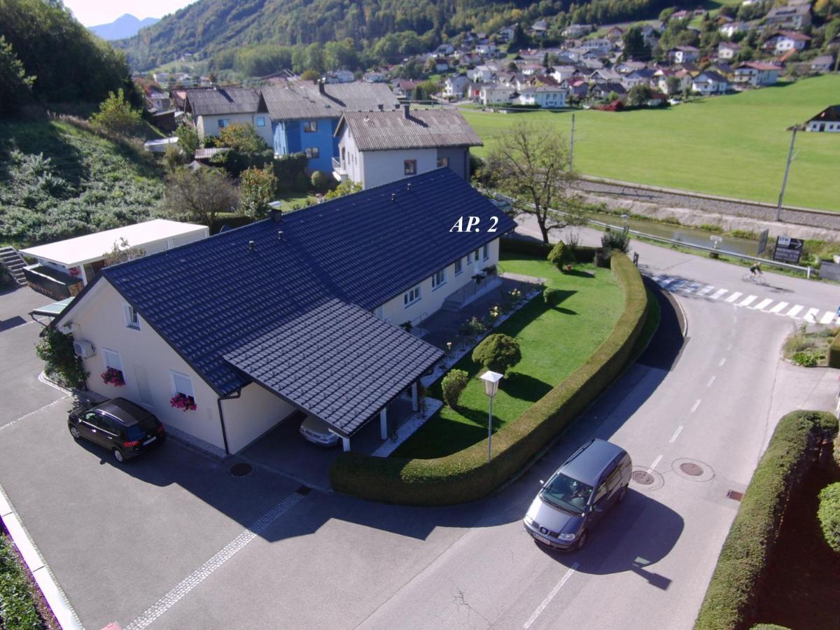 Ferienwohnung Am Traunsee Altmünster エクステリア 写真