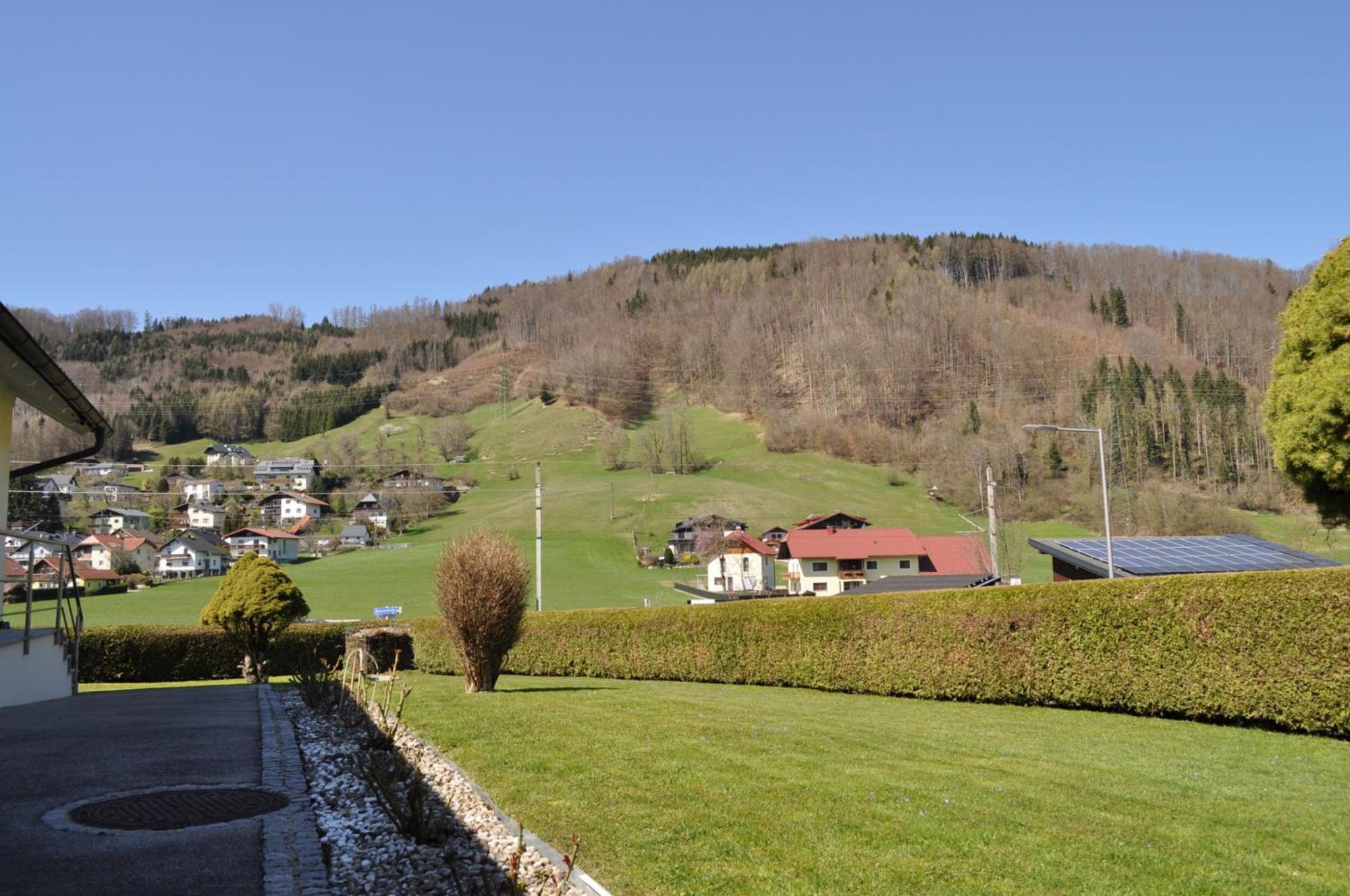 Ferienwohnung Am Traunsee Altmünster エクステリア 写真